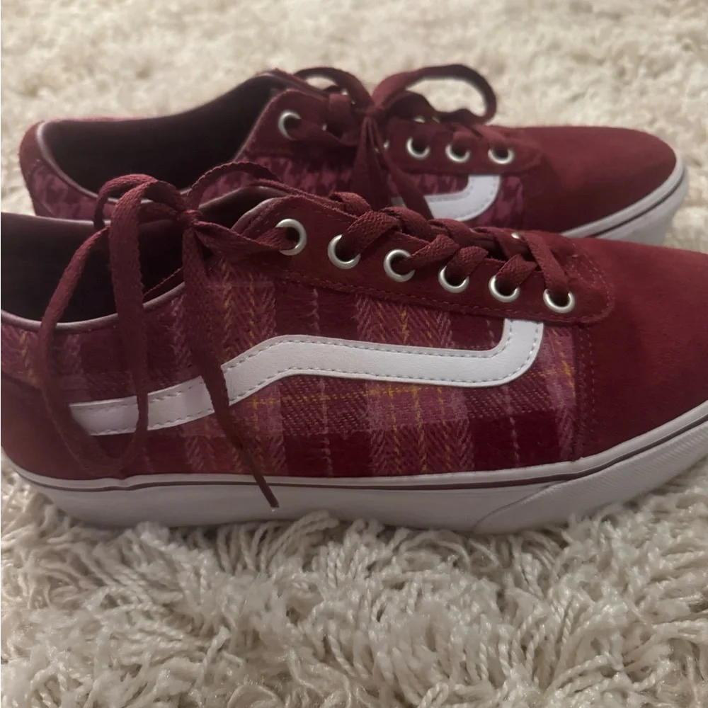 VANS - Picture 4 of 12